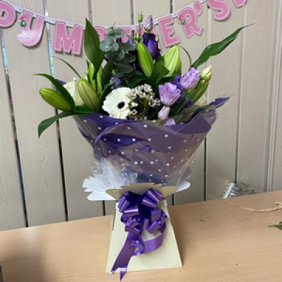 Purple and cream aquapack - Handtied in a bubble of water in a gift box in purple and cream shades 