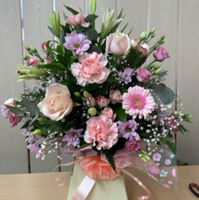 Front facing arrangement in a box  - Please specify any particular colours you would like thank you 