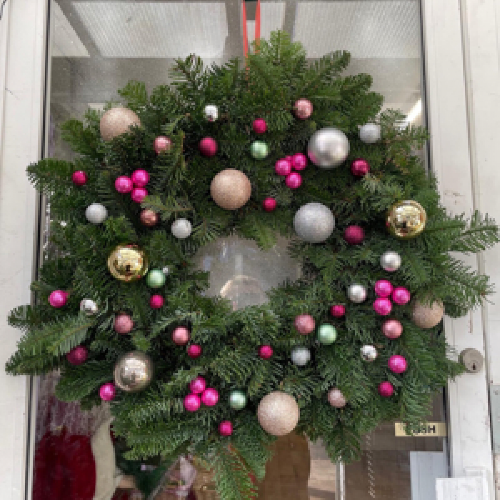 Bauble wreath